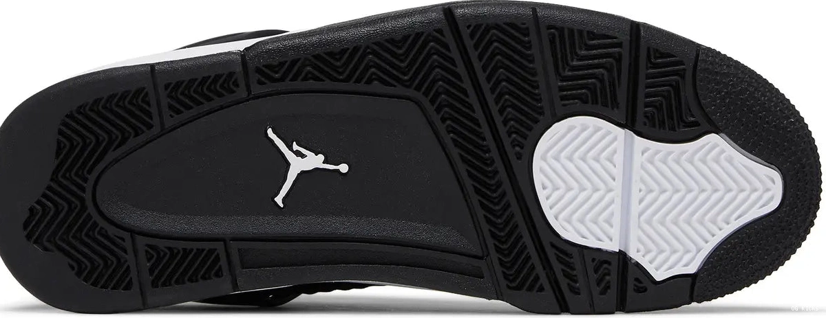 Retro Jordan Thunder GS White 4 0801